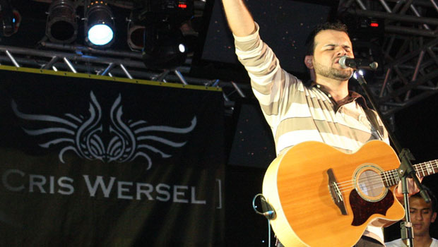 Do Que Adianta – Cris Wersel